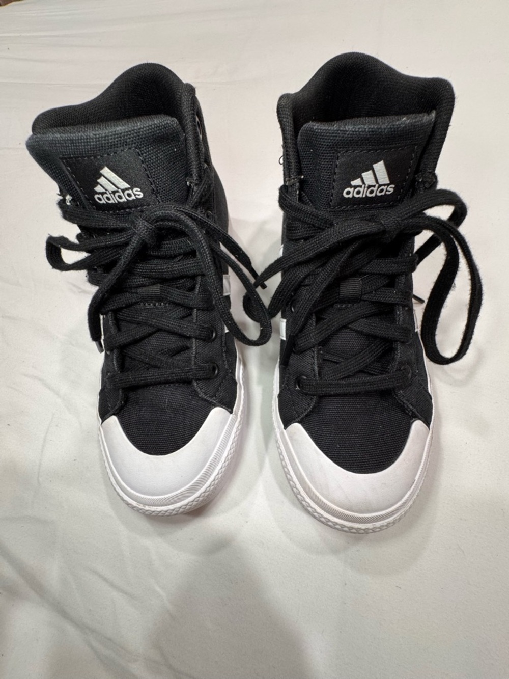 Adidas kids / Women’s Black White High Top Sneakers Size 6